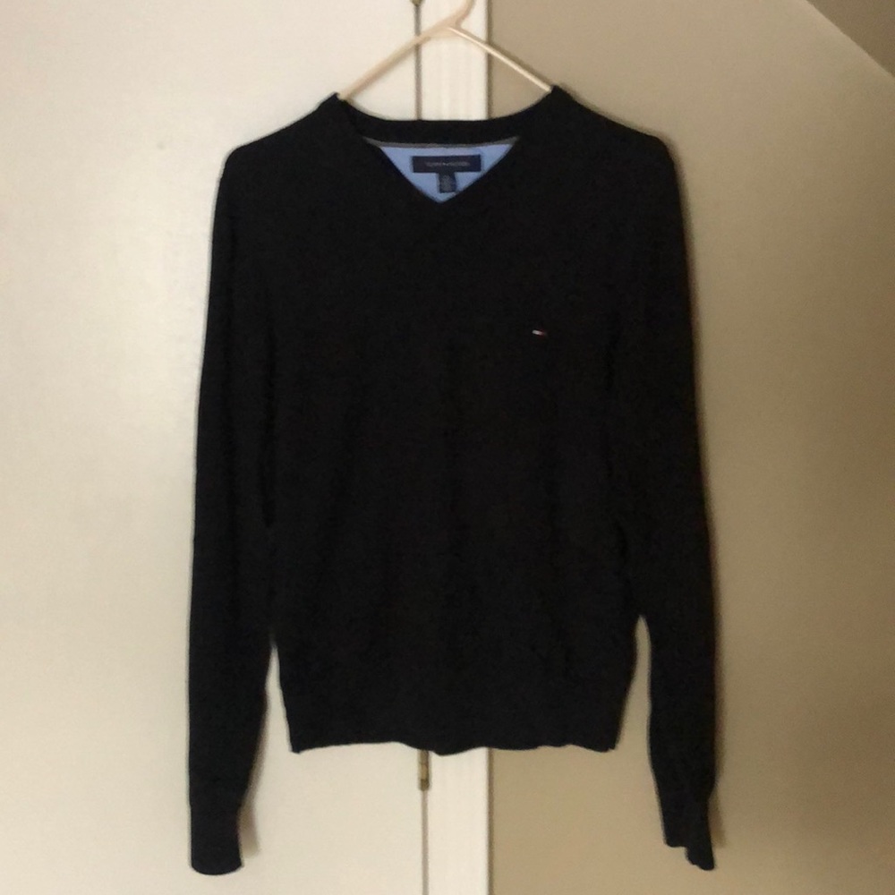 Tommy Hilfiger Black V neck medium sweater